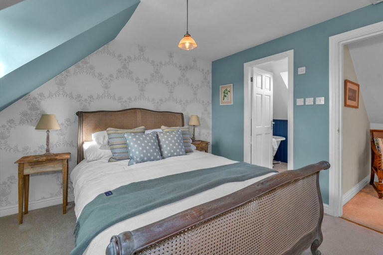 Room 3, Cottage in Kelso With Scenic Countryside Views, Scottish Borders