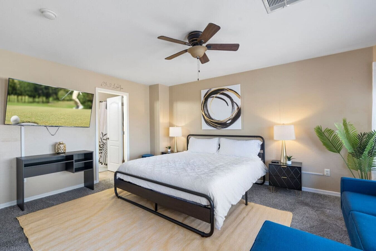 Interior 3, Glendale w Pool & Games, Maricopa