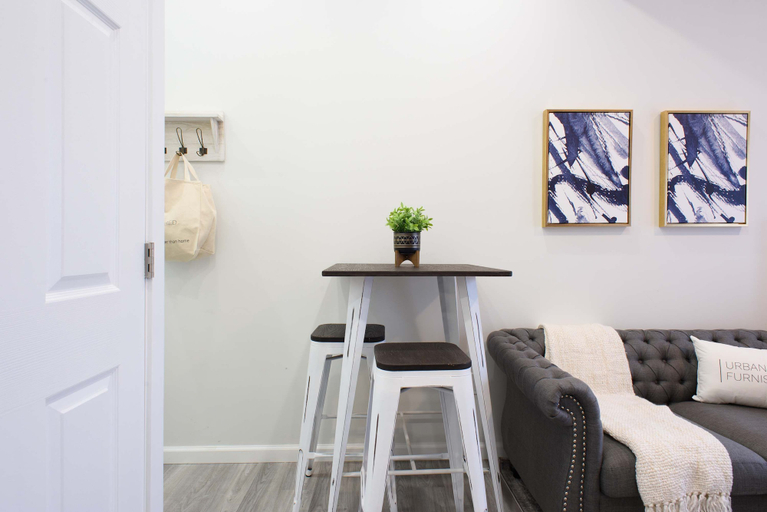 Room 2, 240-14 NEW Studio Prime Location W D in Unit, New York