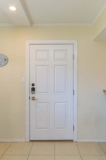 Interior 4, Tiki 158 - Standard 1BR Beach Area Condo, Cameron