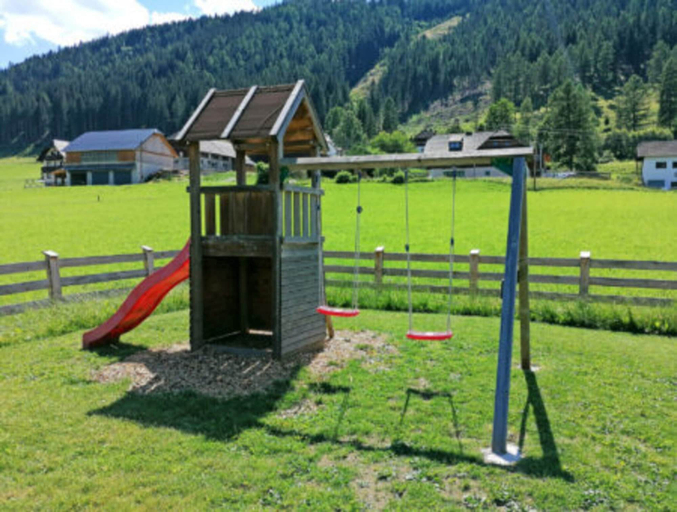 Garden 3, Holiday Home in Salzburg With Sauna, Tamsweg