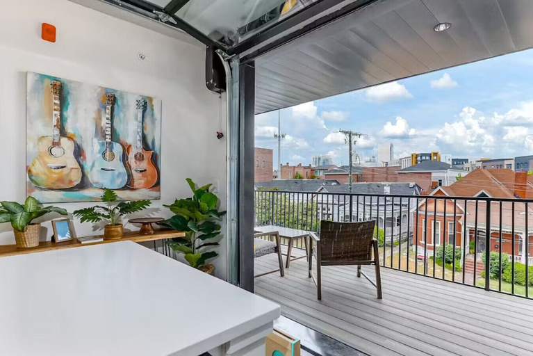 Interior 5, Nashville Oasis at The Muse: Modern 2BR With Balcony & Rooftop Views, Davidson