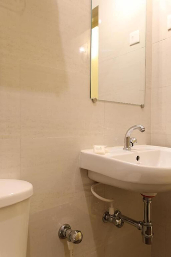 Bathroom 4, TELES WESTEND HOTEL, South Goa