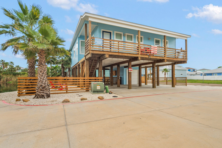 Interior 5, Why Knot Relax - Heated Private Pool! Beach Gear Credit Included, Fresno