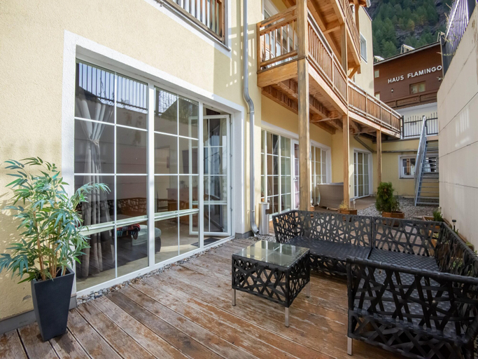 Balcony 2, Apartment Zwieselstein Near Ski Slopes, Imst