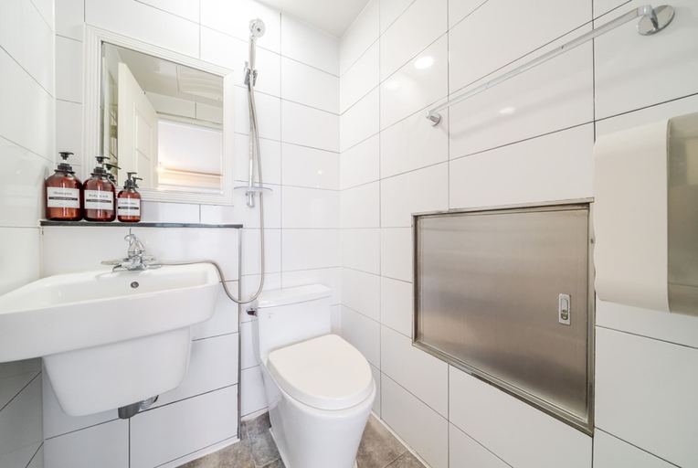 Bathroom 3, Goseong The Wave Pension, Goseong