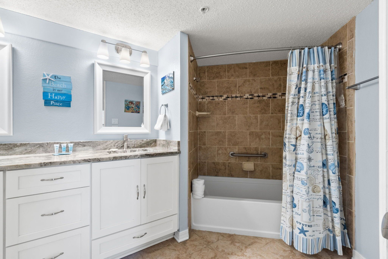 Bathroom 4, Islander 4005 by Brooks and Shorey Resorts, Okaloosa