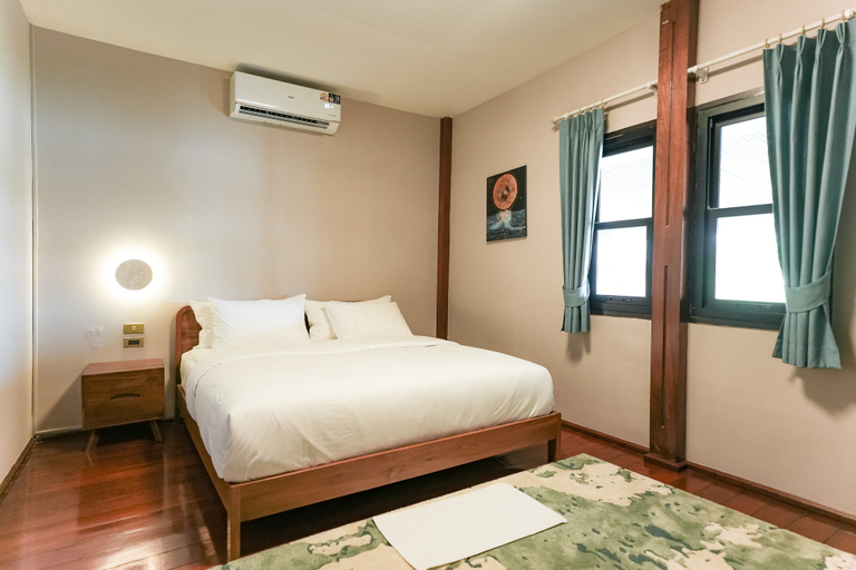 Others 5, VLA MOON BOUTIQUE, Pak Kret