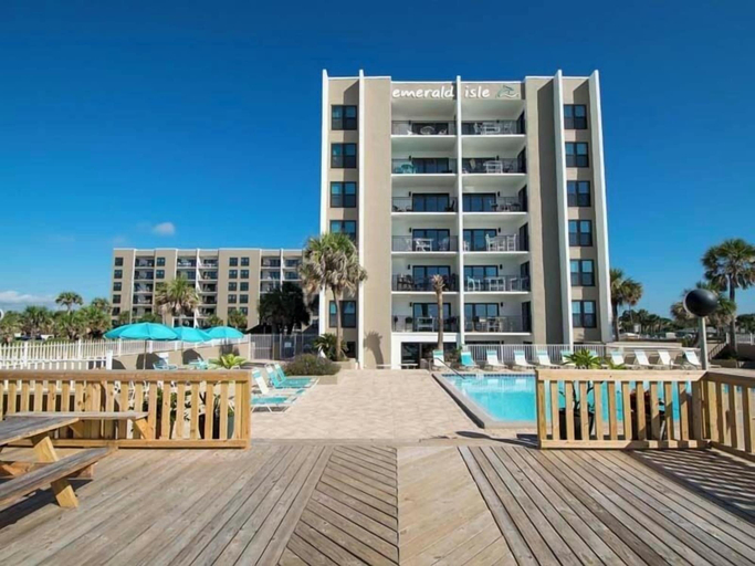 Exterior & Views 2, Emerald Isle #700 by Southern Vacation Rentals, Okaloosa