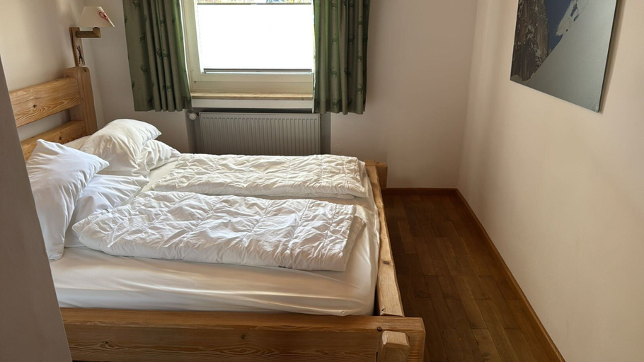 Room 2, Apartment in Grainau am Badersee, Garmisch-Partenkirchen