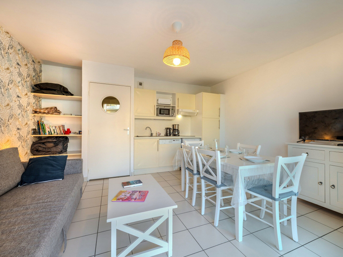 Dining 2, D. de Bertheaume Ndeg105 - 2P4, Finistère