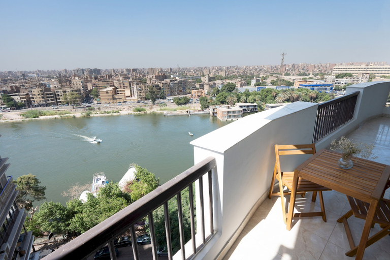 Room 2, Vesta- Luxury Panoramic Duplex - 3br- Zamalek II, Imbabah