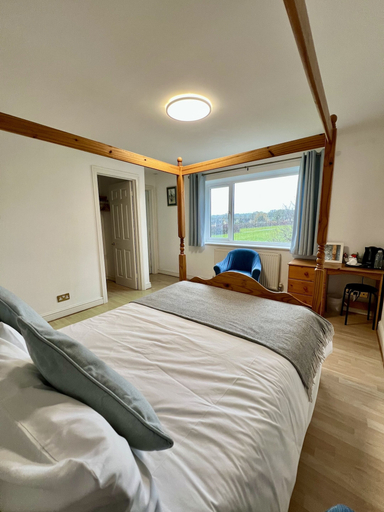 Bedroom, Meadow Rise, Gloucestershire