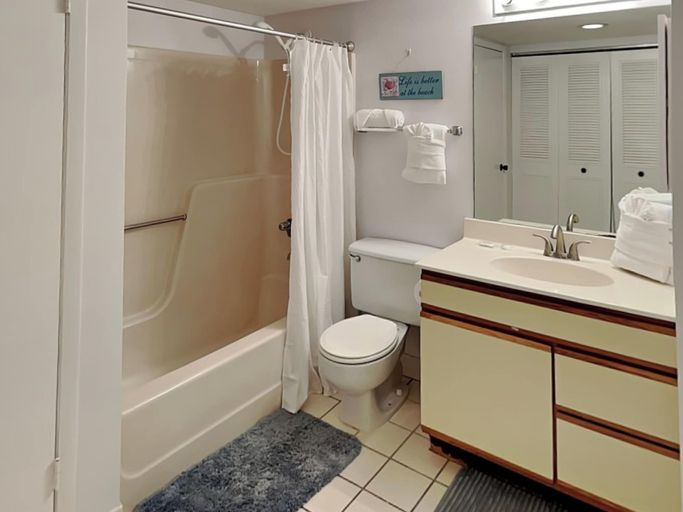 Bathroom, Lovers Key Beach Club 202, Lee
