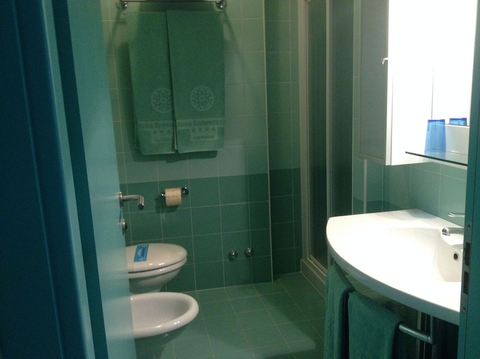 Bathroom 5, Hotel Medusa Splendid, Udine
