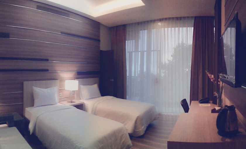 bedroom 13