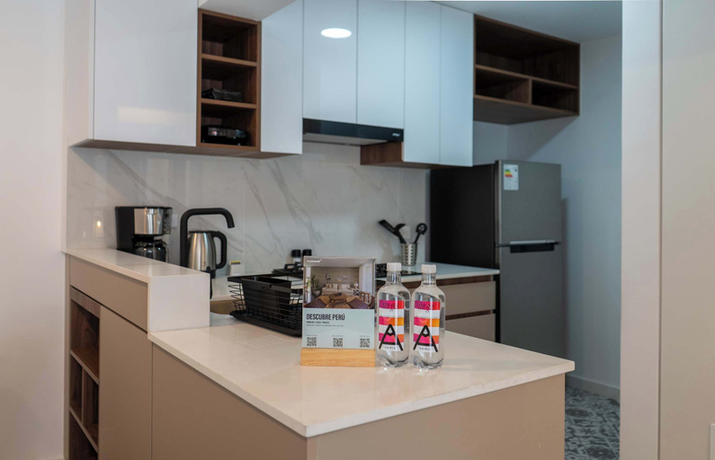Room 2, w Amazing 1BR Apartment in Heart of San Isidro, Lima