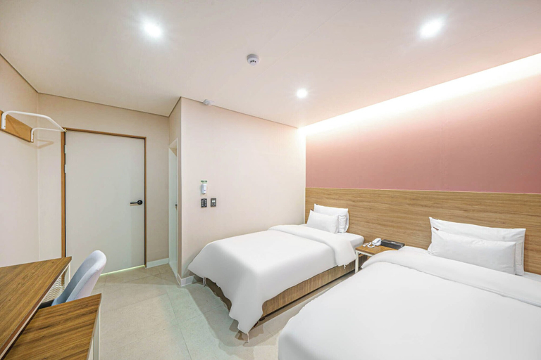 Room 2, Jeonju J-Brown Hotel, Jeonju
