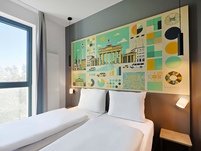 Bedroom 3, B&B Hotel Berlin Airport-Nord, Berlin