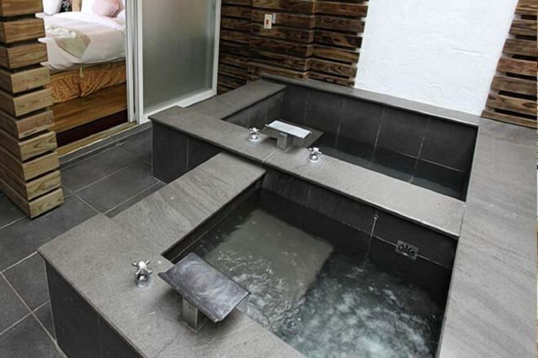 Room 4, Hotspring World Wulai, New Taipei City