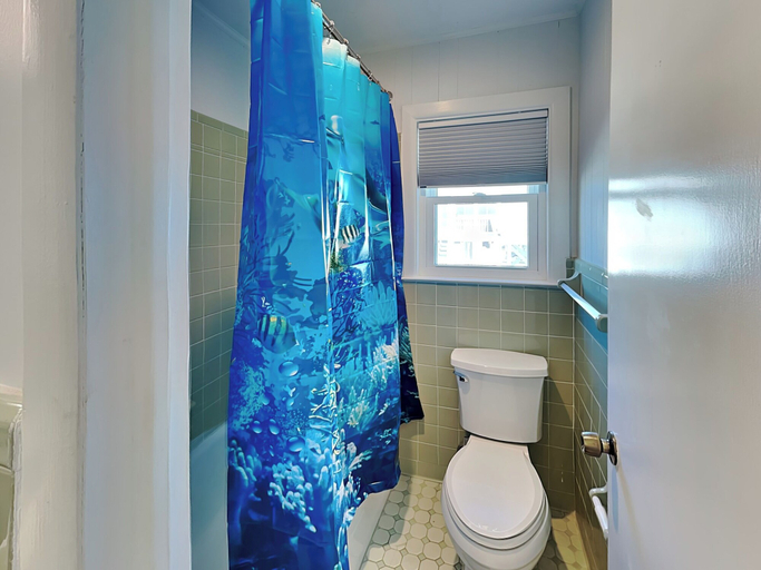 Bathroom 3, Sea Ya Beaches by Topsail Realty, Pender