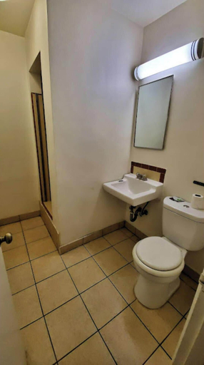 Bathroom 4, Santa Fe Motel Tehachapi by Hotel O, Kern