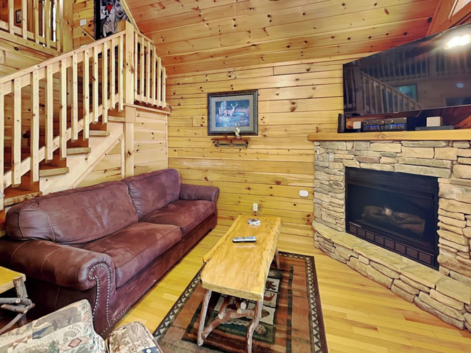 Others 5, Hugs 'N Kisses by Jackson Mountain Rentals, Sevier