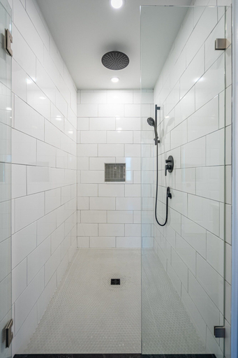 Interior 4, 18 Huntcliff Dr, Cartersville, Bartow
