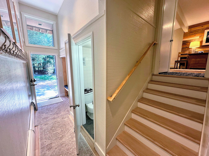 Interior 3, RB8 Luxury Bretton Woods Ski-in, Coos