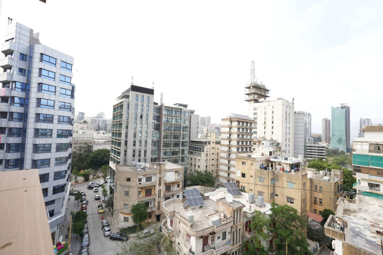 Room 2, The Yellow Apartment Badaro 3 Bdrm 24 7 Electric, Beirut