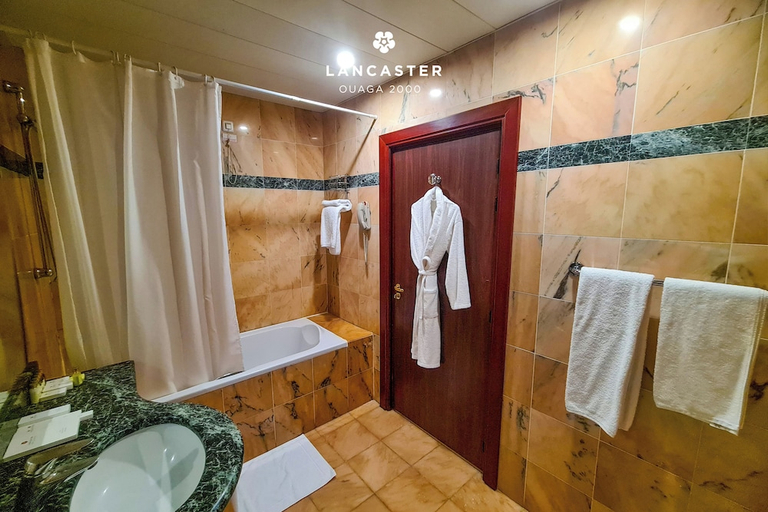 Bathroom 4, Lancaster Ouaga 2000, Kadiogo