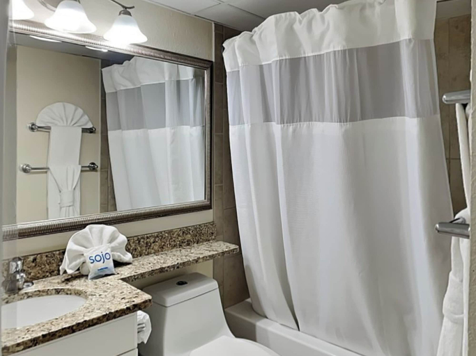 Bathroom, Sweet Gulf Views by Ryson Vacation Rentals, Galveston