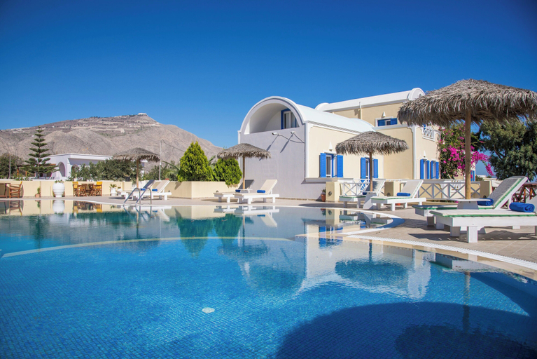 Pool 4, 1-bed Apt at Hotel, Near Perivolos Black Beach, South Aegean