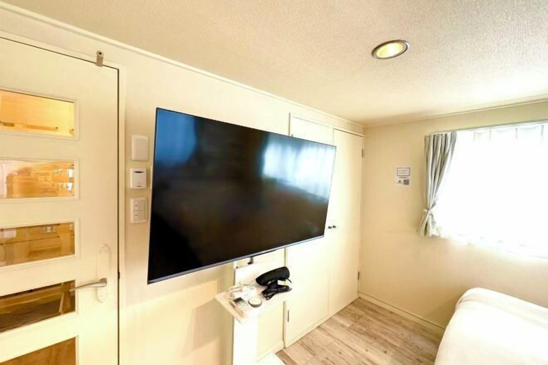Room 2, Swan Park Ikebukuro, Toshima