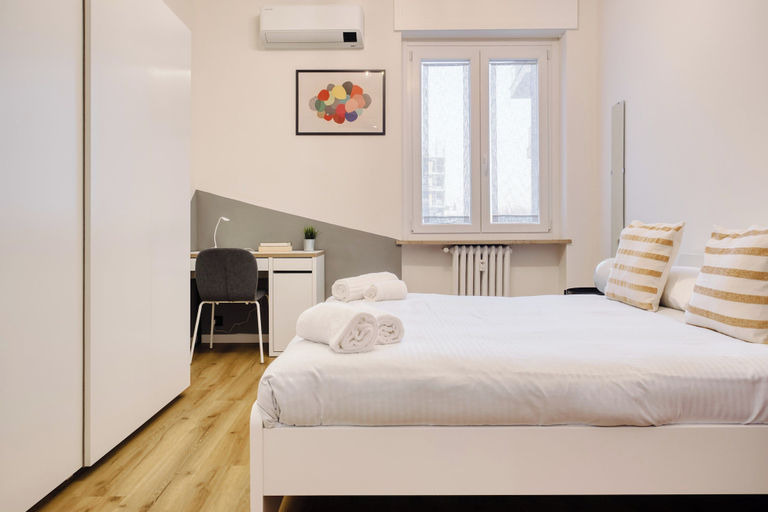 Bedroom 3, Elegant apartments in Isola district, Milano