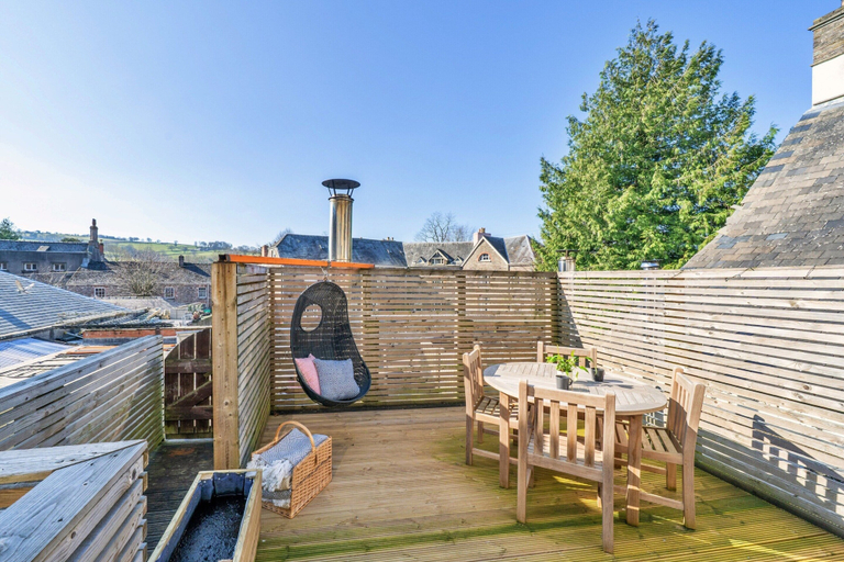 Exterior 2, Duplex in Brecon With Rooftop Terrace, Powys