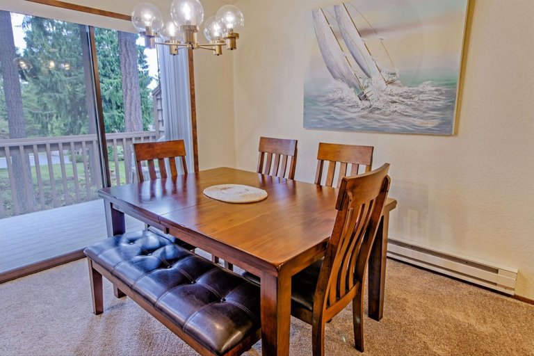 Room 3, Best Life at the Point, Jefferson