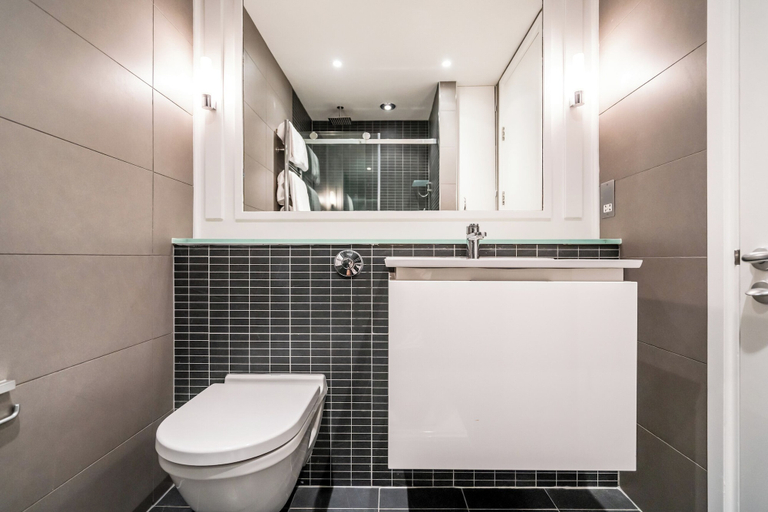 Bathroom 4, Be London - The Covent Garden Residences, London