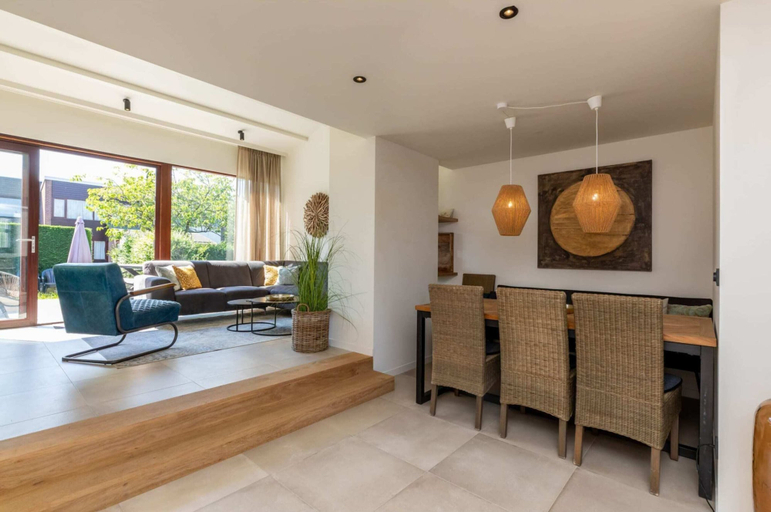 Living room 4, Attractive Holiday Home, Sunny Garden, Near the Beach, Sluis