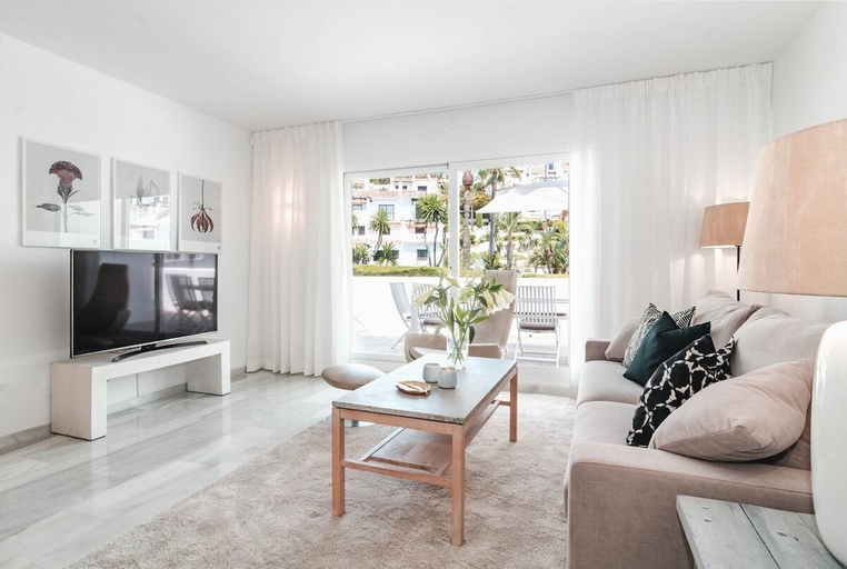 Interior 3, IVY - Scandinavian Apartment in Nueva Andalucia, Málaga