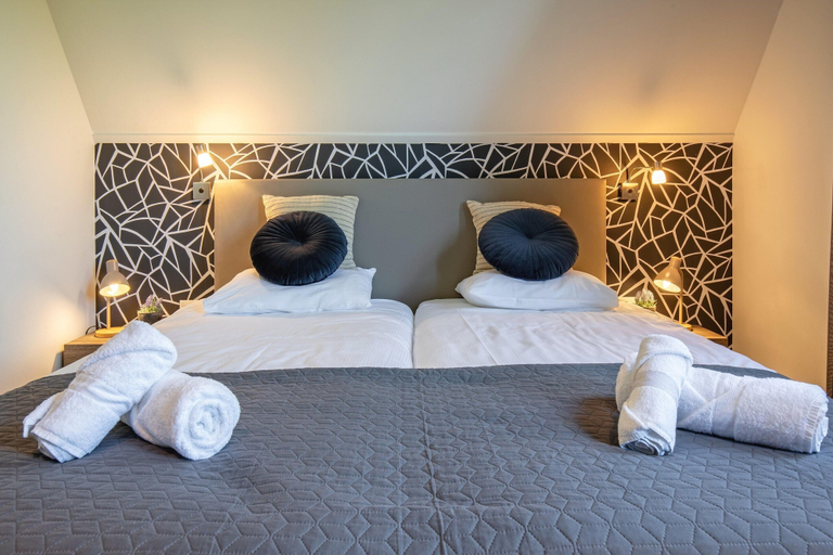 Room 3, Lovely villa on the edge of the forest, Texel