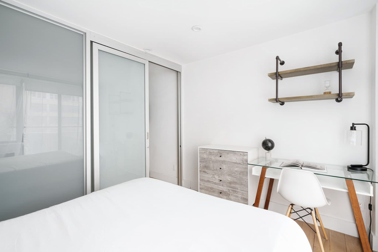 Room 3, 75-2d New 1BR Prime UES W D Balcony Elevator, New York
