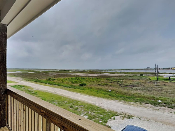 Others 4, Fish Tales by Miss Kitty’s, Aransas