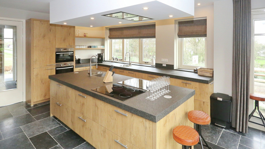 Others 5, Luxurious Holiday Home with Hot Tub in Noordwijk, Noordwijk