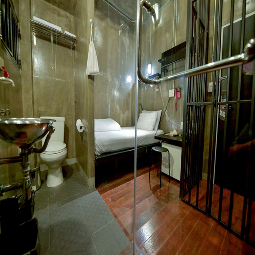 Room 5, Premier Deluxe Comfort Modern & Relaxing, Khlong San