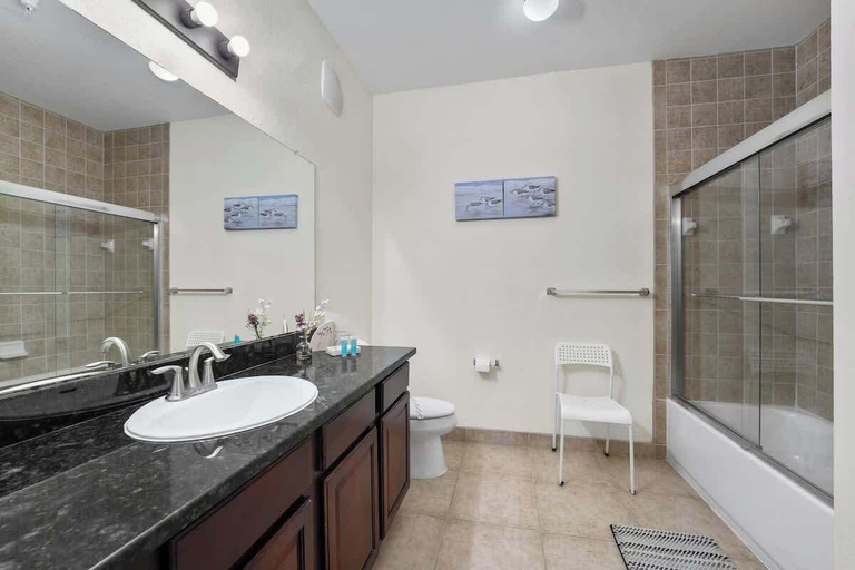 Room 2, NEW Listing Gorgeous 2 bd Condo, Osceola