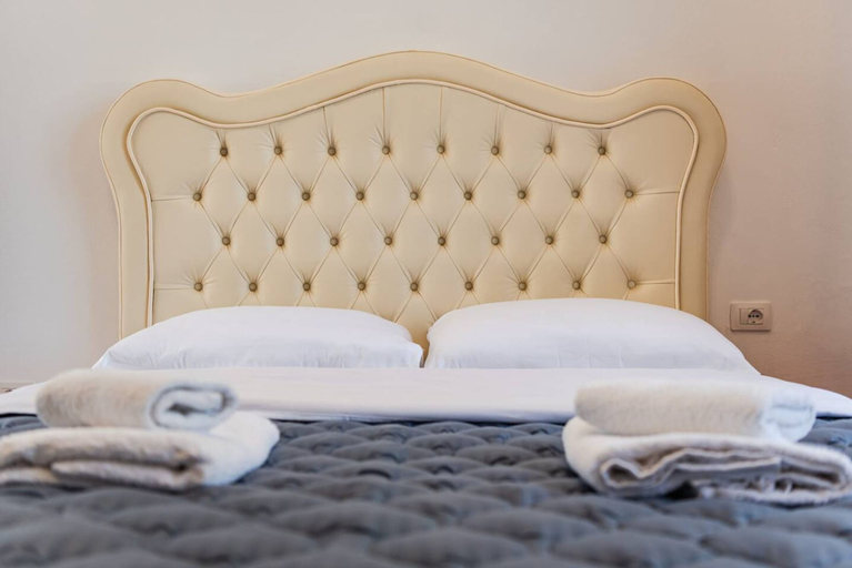 Room 5, Shiroka Stays 3 in Shkod r, Shkodrës