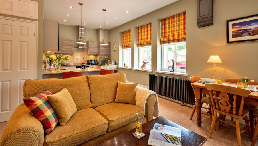 Primary image, Elegant Apartment in Buxton, No Deposit, Derbyshire