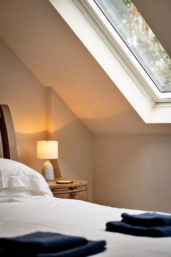 Room 3, Cottage in England Forest With Private Garden, Warwickshire