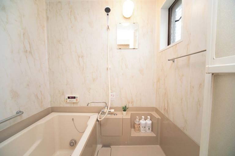 Bathroom 3, Awaji Egaosakuie In Sumoto, Sumoto